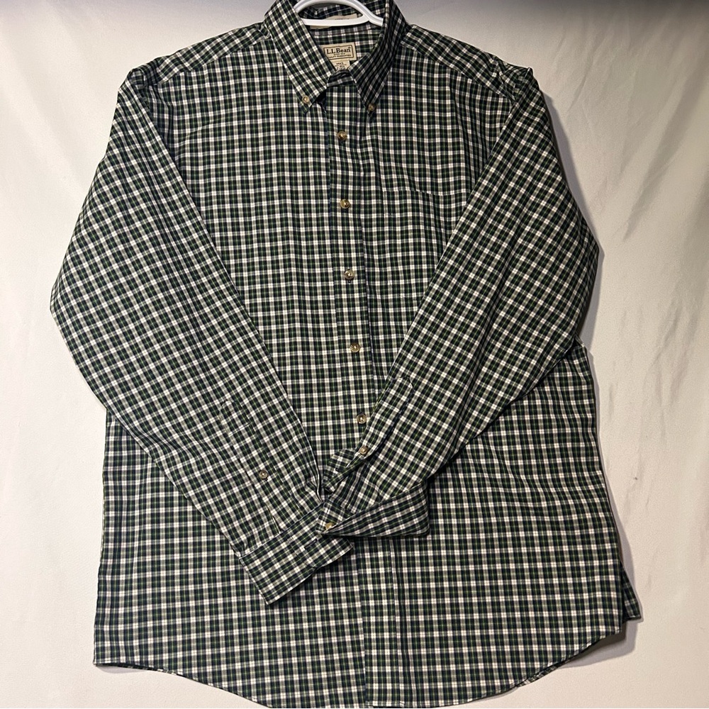 LL Bean L-Reg wrinkle resistant Classic Green Plaid Men's Shirt - Picture 2 of 6